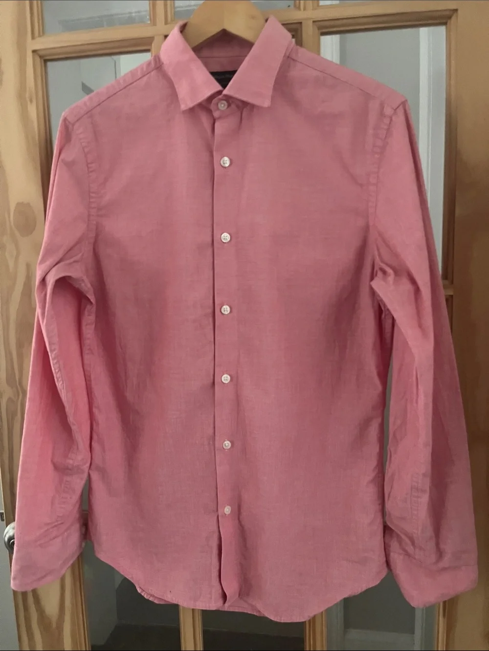 Banana Republic Stretch Tailored Slim Fit Casual button down Salmon EUC, small